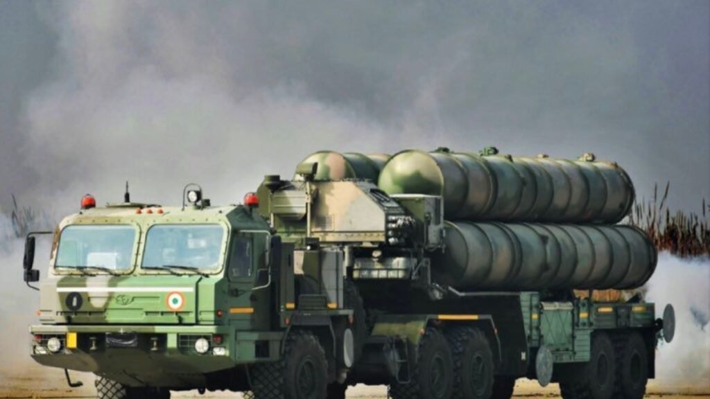 IAF ਦੇ S-400 ਦੀ ਪਹਿਲੀ ਤਸਵੀਰ ਸਾਹਮਣੇ ਆਈ ਹੈ, ਭਾਰਤ ਦੀ ਹਵਾਈ ਰੱਖਿਆ ਪ੍ਰਣਾਲੀ ਵਿੱਚ ਨਵੇਂ ਯੁੱਗ ਦੀ ਨਿਸ਼ਾਨਦੇਹੀ ਕਰਦੀ ਹੈ