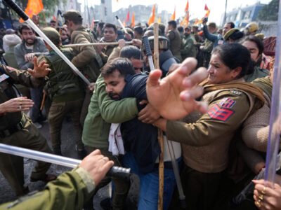 MBBS ਦਾਖਲਾ ਕਤਾਰ: ਜੰਮੂ ਵਿੱਚ ਪ੍ਰਦਰਸ਼ਨਕਾਰੀਆਂ ਦੀ ਪੁਲਿਸ ਨਾਲ ਝੜਪ