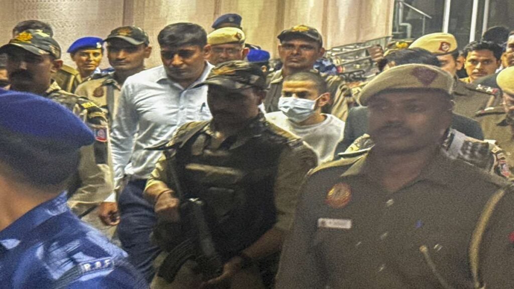 ਅਨਮੋਲ ਬਿਸ਼ਨੋਈ ਤਿਹਾੜ ਜੇਲ੍ਹ ਵਿੱਚ ਬੰਦ: MHA ਦੇ BNSS ਸੈਕਸ਼ਨ 303 ਦੇ ਹੁਕਮ ਨੇ 1 ਸਾਲ ਲਈ ਰਾਜ ਦੀ ਹਿਰਾਸਤ ਨੂੰ ਰੋਕਿਆ