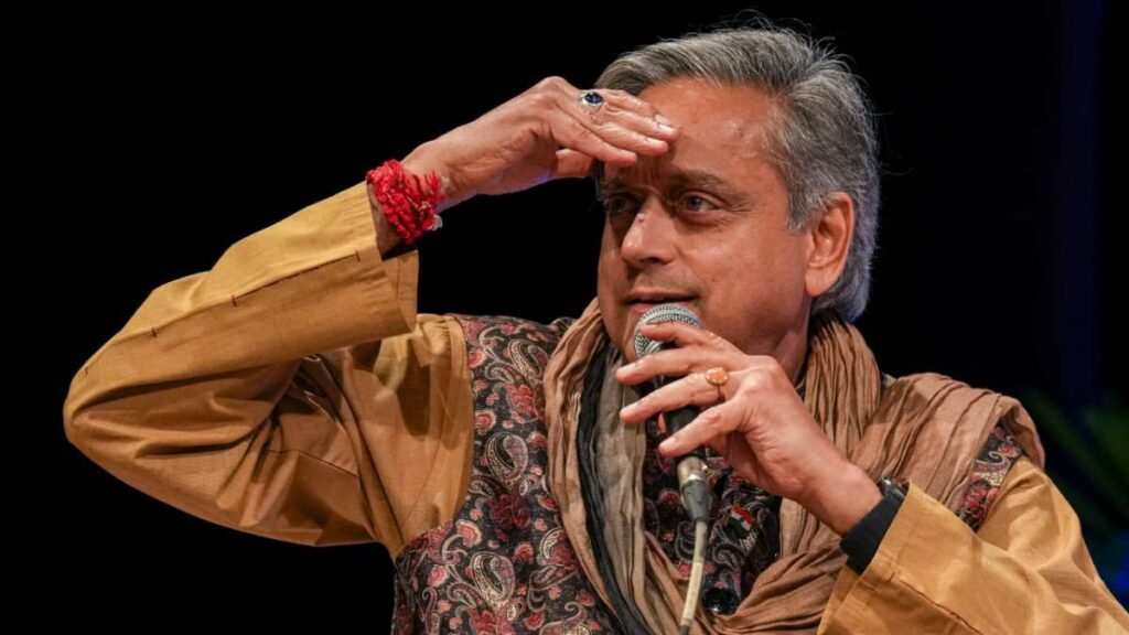 ‘ਅਨੁਸ਼ਾਸਨ ਹੋਣਾ ਚਾਹੀਦਾ ਹੈ’: ਸ਼ਸ਼ੀ ਥਰੂਰ ਨੇ ਦਿਗਵਿਜੇ ਸਿੰਘ ਦੀ ਆਰਐਸਐਸ-ਕਾਂਗਰਸ ਦੀ ਤੁਲਨਾ ਦਾ ਸਮਰਥਨ ਕੀਤਾ