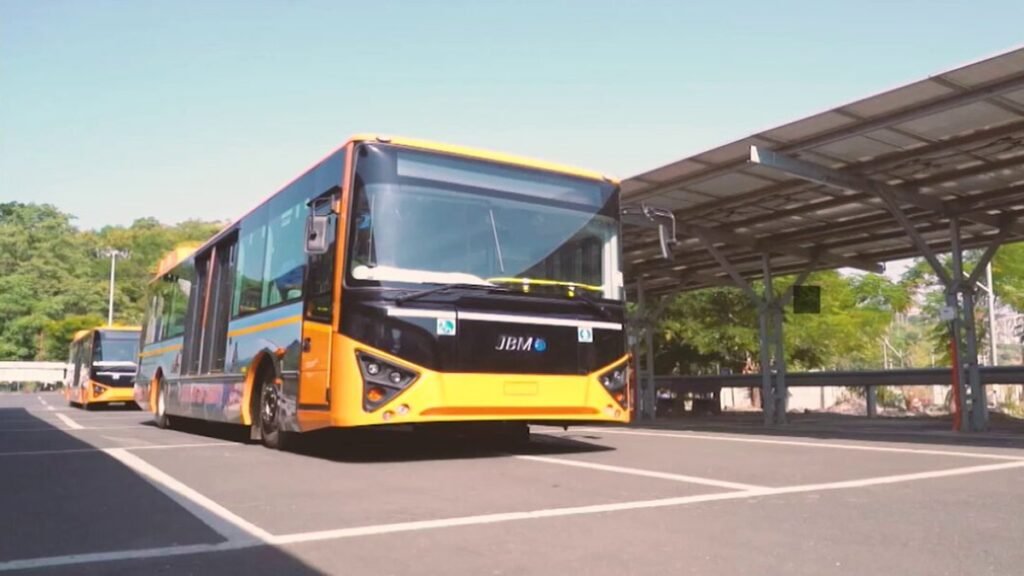 ਅਹਿਮਦਾਬਾਦ ਸਿਵਿਕ ਬਾਡੀ ਨੇ ਬੱਸ ਪਾਸ ਦੀ ਆਨਲਾਈਨ ਖਰੀਦਦਾਰੀ ਲਈ ਐਪ ਲਾਂਚ ਕੀਤੀ: ਤੁਹਾਨੂੰ ਉਹ ਸਭ ਜਾਣਨ ਦੀ ਲੋੜ ਹੈ