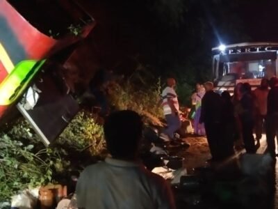 ਆਂਧਰਾ ਪ੍ਰਦੇਸ਼: ਚਿੰਤਰੂ ਅਤੇ ਭਦਰਚਲਮ ਨੂੰ ਜੋੜਨ ਵਾਲੀ ਘਾਟ ਸੜਕ 'ਤੇ ਬੱਸ ਪਲਟਣ ਕਾਰਨ 9 ਲੋਕਾਂ ਦੀ ਮੌਤ ਹੋ ਗਈ