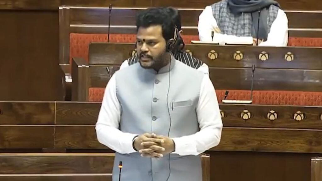 ਇੰਡੀਗੋ ਸੰਕਟ: ਹਵਾਬਾਜ਼ੀ ਮੰਤਰੀ ਨਾਇਡੂ ਨੇ ਵੱਡੇ ਪੱਧਰ ‘ਤੇ ਰੱਦ ਕਰਨ ਲਈ ਏਅਰਲਾਈਨ ਦੀ ‘ਅੰਦਰੂਨੀ ਯੋਜਨਾ’ ਨੂੰ ਜ਼ਿੰਮੇਵਾਰ ਠਹਿਰਾਇਆ