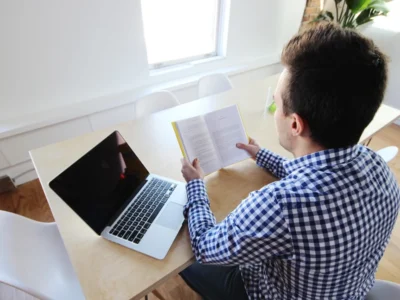 ਕੀ ਦਫਤਰ ਵਿਚ ਬੈਠ ਕੇ ਤੁਹਾਡਾ ਢਿੱਡ ਵਧਦਾ ਹੈ? ਇਸ ਤਰ੍ਹਾਂ ਕੰਟਰੋਲ ਕਰੋ, ਜਾਣੋ ਮਾਹਿਰ ਦੀ ਸਲਾਹ