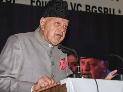 ਕੋਟਾ ਕਤਾਰ: ਮੇਹਦੀ ਨੇ ਉਮਰ, ਪਾਰਟੀ ਸਾਥੀਆਂ 'ਤੇ ਸਵਾਲ ਕੀਤੇ; ਫਾਰੂਕ ਨੇ ਕੁੱਟਮਾਰ ਕੀਤੀ