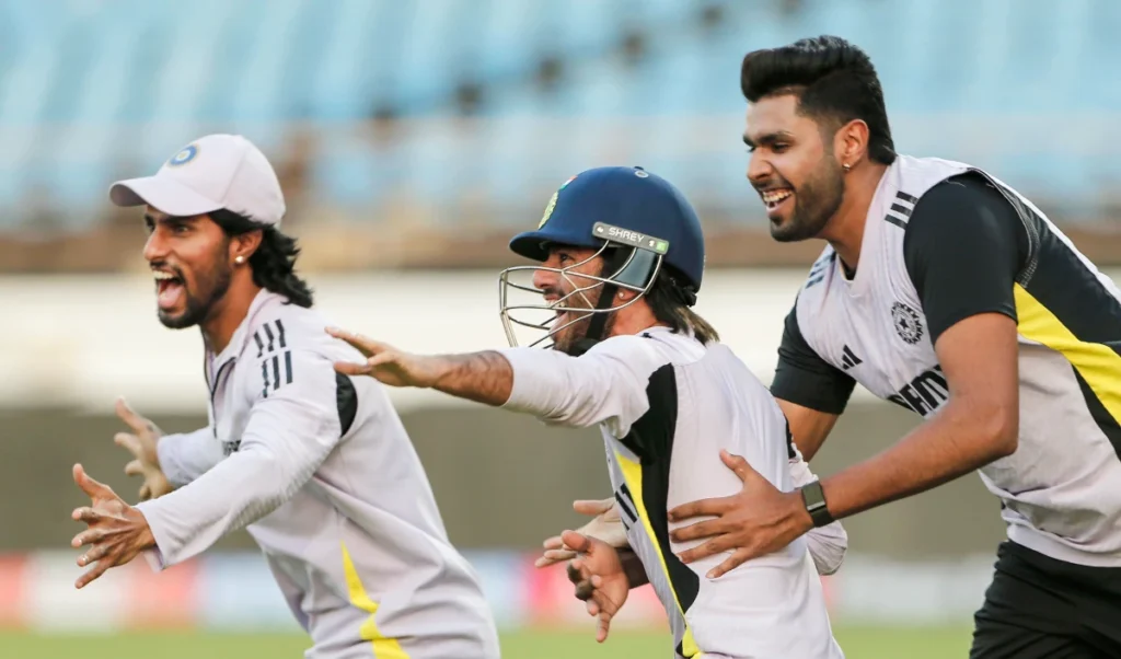 ਤਿਲਕ ਵਰਮਾ ਨੇ ਤੀਜੇ ਟੀ-20 ਤੋਂ ਪਹਿਲਾਂ ਕਿਹਾ, ਸ਼ੁਰੂਆਤੀ ਬੱਲੇਬਾਜ਼ਾਂ ਨੂੰ ਛੱਡ ਕੇ ਸਾਰੇ ਖਿਡਾਰੀ…