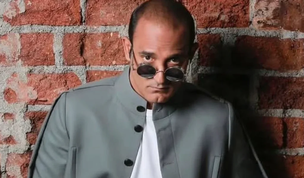 ਧੁਰੰਧਰ ਦੀ ਕਾਮਯਾਬੀ ਦੌਰਾਨ ਅਕਸ਼ੈ ਖੰਨਾ ਨੇ ਹਵਨ ਕੀਤਾ, ਪੁਜਾਰੀ ਨੇ ਸਾਦਗੀ ਦਾ ਗੁਣਗਾਨ ਕੀਤਾ।