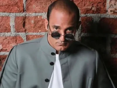 ਧੁਰੰਧਰ ਦੀ ਕਾਮਯਾਬੀ ਦੌਰਾਨ ਅਕਸ਼ੈ ਖੰਨਾ ਨੇ ਹਵਨ ਕੀਤਾ, ਪੁਜਾਰੀ ਨੇ ਸਾਦਗੀ ਦਾ ਗੁਣਗਾਨ ਕੀਤਾ।