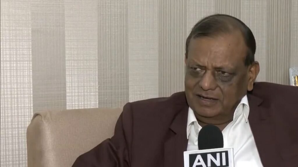 ‘ਪ੍ਰਦੂਸ਼ਣ ਨੂੰ ਕੰਟਰੋਲ ਕਰਨਾ ਮੁਸ਼ਕਲ ਜੇ…’: ਸਪਾ ਐਮਪੀ ਆਰਕੇ ਚੌਧਰੀ ਨੇ ‘ਹੋਲਿਕਾ ਦਹਨ’ ‘ਤੇ ਟਿੱਪਣੀ ਦਾ ਬਚਾਅ ਕੀਤਾ; ਭਾਜਪਾ ਨੇ ਧੱਕਾ ਮੁੱਕੀ ਕੀਤੀ