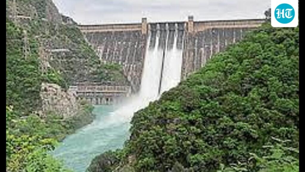 ਪੰਜਾਬ: ਤਲਵਾੜਾ ਵਾਸੀਆਂ ਨੇ ਡੀਏਵੀ ਪਬਲਿਕ ਸਕੂਲ ਐਮਜੀਐਮਟੀ ਨੂੰ ਪ੍ਰਾਈਵੇਟ ਬੋਲੀਕਾਰਾਂ ਨੂੰ ਸੌਂਪਣ ਲਈ ਬੀਬੀਐਮਬੀ ਦੇ ਪ੍ਰਸਤਾਵ ਦਾ ਵਿਰੋਧ ਕੀਤਾ