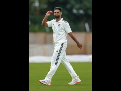 ਬਾਰਾਮੂਲਾ ਦੇ ਤੇਜ਼ ਗੇਂਦਬਾਜ਼ ਨੂੰ 8.4 ਕਰੋੜ ਰੁਪਏ ਵਿੱਚ ਲੈਣ ਤੋਂ ਬਾਅਦ ਕਸ਼ਮੀਰ ਖੁਸ਼ ਹੈ