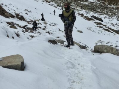 ਭਾਰੀ ਬਰਫਬਾਰੀ ਦੇ ਵਿਚਕਾਰ, ਫੌਜ ਨੇ ਕਿਸ਼ਤਵਾੜ, ਡੋਡਾ ਜ਼ਿਲ੍ਹਿਆਂ ਵਿੱਚ ਅੱਤਵਾਦ ਵਿਰੋਧੀ ਮੁਹਿੰਮਾਂ ਤੇਜ਼ ਕੀਤੀਆਂ