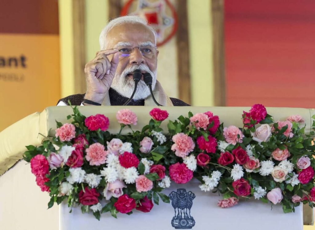 ਮਹਾਯੁਤੀ ਲੋਕਲ ਬਾਡੀ ਚੋਣਾਂ ਵਿੱਚ ਜਿੱਤ ਵੱਲ ਵਧ ਰਹੀ ਹੈ, ਪ੍ਰਧਾਨ ਮੰਤਰੀ ਮੋਦੀ ਨੇ ਕਿਹਾ ਕਿ ਮਹਾਰਾਸ਼ਟਰ ਵਿਕਾਸ ਦੇ ਨਾਲ ਮਜ਼ਬੂਤੀ ਨਾਲ ਖੜ੍ਹਾ ਹੈ