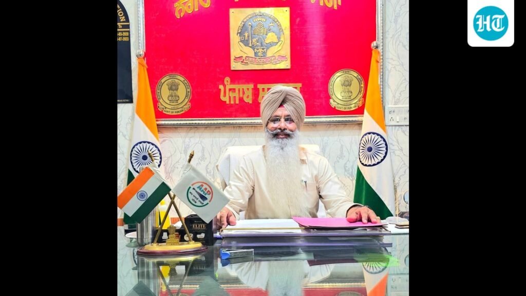 ਮਹੀਨਾ ਬੀਤ ਜਾਣ ‘ਤੇ ਵੀ ਪੁਲਿਸ ਨੂੰ ਮੋਗਾ ਦੇ ਸਾਬਕਾ ਮੇਅਰ ਖਿਲਾਫ ਪਰਚਾ ਨਹੀਂ ਮਿਲਿਆ