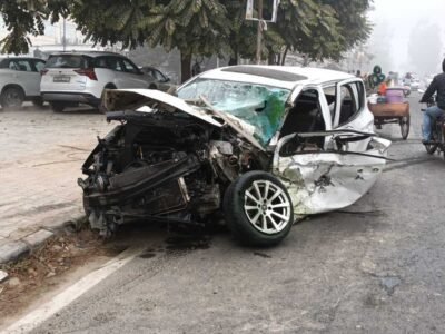 ਮੋਹਾਲੀ 'ਚ SUV ਨੇ ਕਾਰ ਨੂੰ ਟੱਕਰ ਮਾਰ ਦਿੱਤੀ, ਇੱਕ ਵਿਅਕਤੀ ਦੀ ਮੌਤ, 3 ਜ਼ਖਮੀ