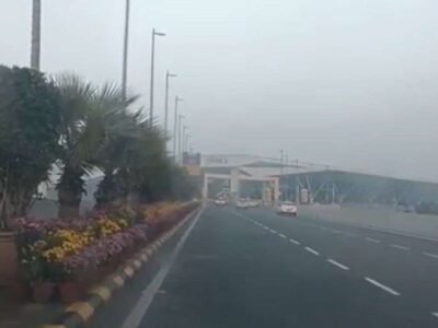 ਮੌਸਮ ਅਪਡੇਟ: ਸੰਘਣੀ ਧੁੰਦ ਨੇ ਦਿੱਲੀ ਅਤੇ ਉੱਤਰੀ ਭਾਰਤ ਦੇ ਕੁਝ ਹਿੱਸਿਆਂ ਨੂੰ ਘੇਰ ਲਿਆ; IGI ਹਵਾਈ ਅੱਡਾ, ਸਪਾਈਸਜੈੱਟ ਮੁੱਦੇ ਦੀ ਸਲਾਹ