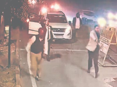 ਲੁਧਿਆਣਾ: ਕਾਰ ਸਵਾਰ ਵਿਅਕਤੀਆਂ ਨੇ ਟੋਲ ਬੈਰੀਅਰ ਦੇ ਮੁਲਾਜ਼ਮਾਂ 'ਤੇ ਚਲਾਈਆਂ ਗੋਲੀਆਂ