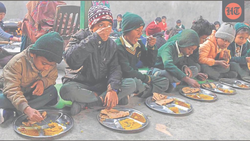 ਲੁਧਿਆਣਾ: ਨਵੰਬਰ-ਦਸੰਬਰ ਦੇ ਭੁਗਤਾਨ ਬਕਾਇਆ: ਦੇਰੀ ਨਾਲ ਮਿਡ-ਡੇ-ਮੀਲ ਫੰਡ ਸਰਕਾਰੀ ਸਕੂਲਾਂ ਨੂੰ ਕ੍ਰੈਡਿਟ ‘ਤੇ ਸਪਲਾਈ ਦਾ ਪ੍ਰਬੰਧ ਕਰਨ ਲਈ ਮਜਬੂਰ ਕਰਦੇ ਹਨ