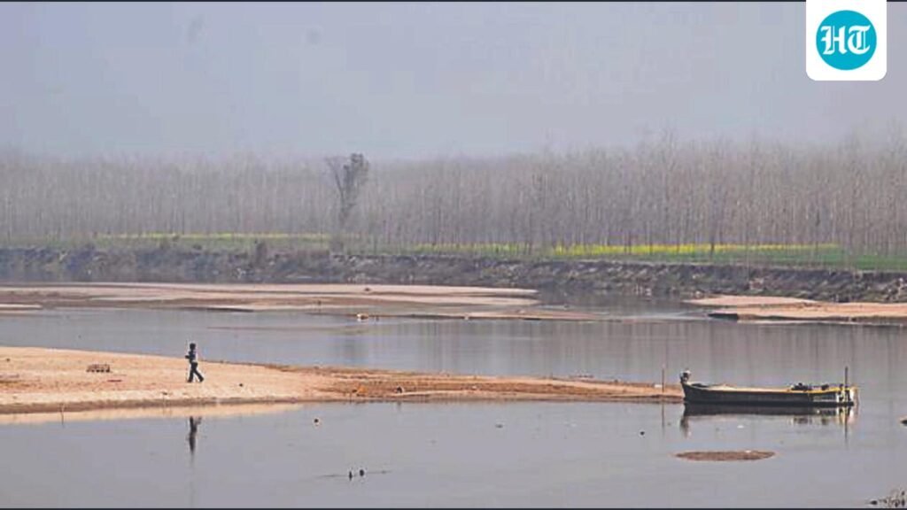 ਲੁਧਿਆਣਾ: ਸਤਲੁਜ ਦਰਿਆ ਵਿੱਚ ਇੱਕ ਮਹੀਨੇ ਵਿੱਚ ਦੂਜਾ ਨਾਜਾਇਜ਼ ਬੰਨ੍ਹ ਮਿਲਿਆ ਹੈ