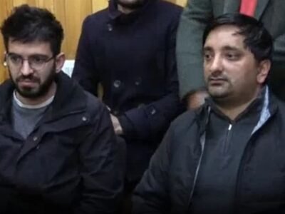 ਸ਼ਿਮਲਾ ਹਸਪਤਾਲ 'ਚ ਡਾਕਟਰ ਤੇ ਮਰੀਜ਼ ਨੇ ਮੰਗੀ ਮਾਫੀ ਤੋਂ ਬਾਅਦ ਹੱਲ, ਮਾਮਲਾ ਸੁਲਝਾਉਣ ਲਈ ਹੱਥ ਮਿਲਾਇਆ | ਵੀਡੀਓ