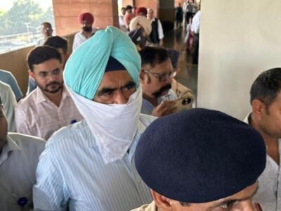 ਸੀਬੀਆਈ ਨੇ ਪੰਜਾਬ ਦੇ ਮੁਅੱਤਲ ਡੀਆਈਜੀ ਹਰਚਰਨ ਭੁੱਲਰ ਦੀ ਆਪਣੇ ਅਧਿਕਾਰੀਆਂ ਦੇ ਸੀਸੀਟੀਵੀ, ਫ਼ੋਨ ਰਿਕਾਰਡ ਦੇ ਵੇਰਵੇ ਦੀ ਮੰਗ ਦਾ ਵਿਰੋਧ ਕੀਤਾ