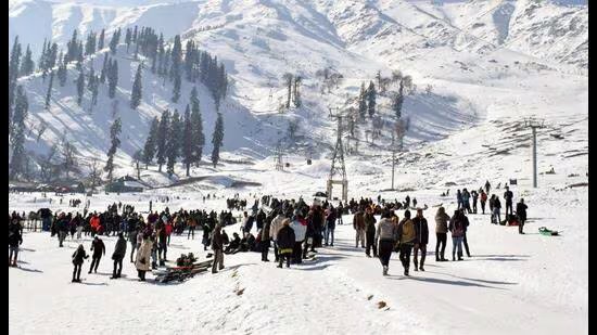 -8.8 ਡਿਗਰੀ ਸੈਲਸੀਅਸ ‘ਤੇ, ਗੁਲਮਰਗ ਸੀਜ਼ਨ ਦੀ ਸਭ ਤੋਂ ਠੰਡੀ ਰਾਤ ਰਿਕਾਰਡ ਕਰਦਾ ਹੈ