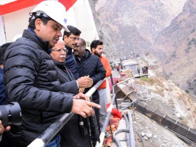 ਖੱਟਰ ਨੇ ਚਨਾਬ ਬੇਸਿਨ ਵਿੱਚ ਬਿਜਲੀ ਪ੍ਰੋਜੈਕਟਾਂ ਦੀ ਸਮੀਖਿਆ ਕੀਤੀ, ਕੰਮ ਨੂੰ ਤੇਜ਼ ਕਰਨ ਦੇ ਨਿਰਦੇਸ਼ ਦਿੱਤੇ