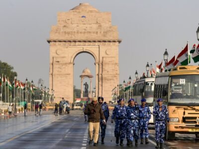 ਗਣਤੰਤਰ ਦਿਵਸ 2026: ਦਿੱਲੀ ਹਾਈ ਅਲਰਟ 'ਤੇ 30,000 ਪੁਲਿਸ ਕਰਮਚਾਰੀਆਂ ਦੇ ਨਾਲ ਬਹੁ-ਪੱਧਰੀ ਸੁਰੱਖਿਆ ਕਵਰ ਵਿੱਚ ਤਾਇਨਾਤ