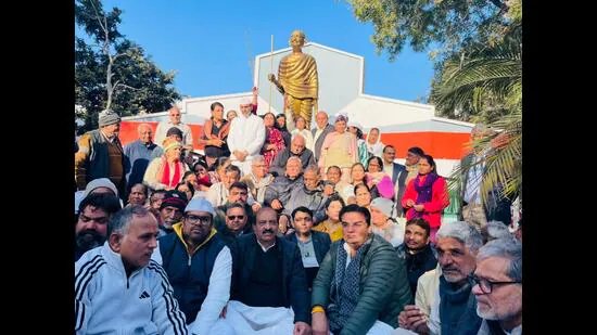 ਗੈਰ-ਕਾਨੂੰਨੀ ਮਾਈਨਿੰਗ ਨੇ ਹਰਿਆਣਾ ‘ਚ ਯਮੁਨਾ ਦੇ ਨਾਲ-ਨਾਲ ਹੜ੍ਹ ਦਾ ਖਤਰਾ ਵਧਾਇਆ: ਸੁਰਜੇਵਾਲਾ