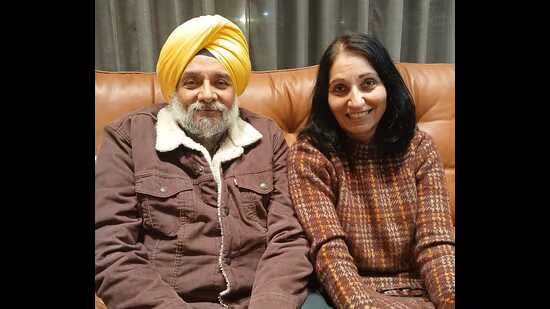 ਗੋਲ ਚੱਕਰ | ਘਰ ਉਹ ਹੁੰਦਾ ਹੈ ਜਿੱਥੇ ਕਲਾ ਅਤੇ ਦਿਲ ਇਕੱਠੇ ਹੁੰਦੇ ਹਨ