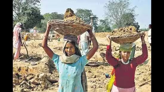 ਚੰਡੀਗੜ੍ਹ: ਕਾਂਗਰਸ ਵੱਲੋਂ ਮਨਰੇਗਾ ਦਾ ਨਾਂ ਬਦਲਣ ਦਾ ਵਿਰੋਧ