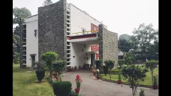 ਚੰਡੀਗੜ੍ਹ ਦੀ ਰੂਹ ਨਾਲ ਇੱਕ ਸਰਦੀਆਂ ਦੀ ਤਾਰੀਖ