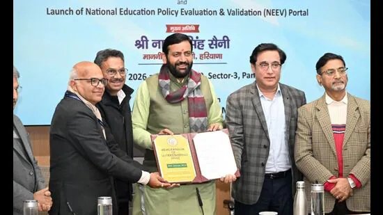 ਚੰਡੀਗੜ੍ਹ: ਮੁੱਖ ਮੰਤਰੀ ਸੈਣੀ ਦਾ ਕਹਿਣਾ ਹੈ ਕਿ ਜਨਤਾ ਜਵਾਬਦੇਹੀ ਦੇ ਨਾਲ ਲੰਬੇ ਸਮੇਂ ਦੇ ਹੱਲ ਦੀ ਉਮੀਦ ਕਰਦੀ ਹੈ