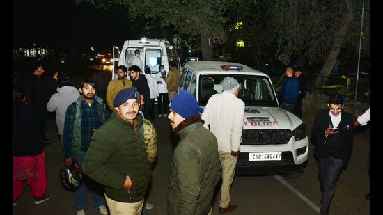 ਚੰਡੀਗੜ੍ਹ: ਸੈਕਟਰ 40 ਦੇ ਪਾਰਕ ਵਿੱਚ 32 ਸਾਲਾ ਨੌਜਵਾਨ ਦੀ ਲਾਸ਼ ਮਿਲੀ ਹੈ