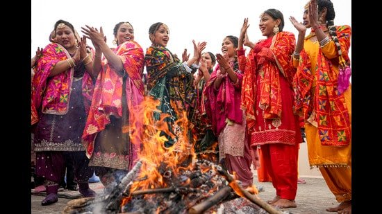 ਜੀਵਨ ਦਾ ਮਸਾਲਾ | ਲੋਹੜੀ ਦੀਆਂ ਖੁਸ਼ੀਆਂ: ਅੱਗ, ਆਸ਼ੀਰਵਾਦ, ਬੀਟ ਅਤੇ ਚੱਕ
