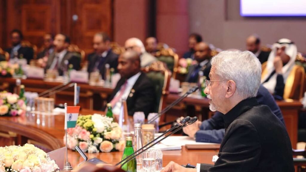 ਜੈਸ਼ੰਕਰ ਨੇ ਗਾਜ਼ਾ ਸ਼ਾਂਤੀ ਯੋਜਨਾ ‘ਤੇ ਚਰਚਾ ਕੀਤੀ, ਦਿੱਲੀ ਵਿੱਚ ਭਾਰਤ-ਅਰਬ ਲੀਗ ਕਾਨਫਰੰਸ ਵਿੱਚ ਅੱਤਵਾਦ ਨੂੰ ਝੰਡਾ ਦਿੱਤਾ
