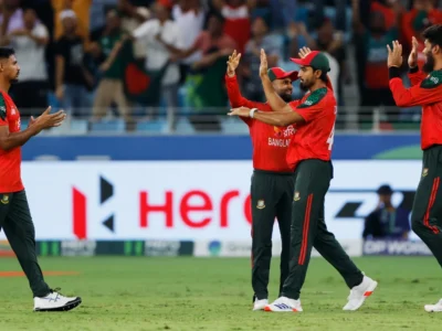 ਟੀ-20 ਵਿਸ਼ਵ ਕੱਪ 2026 ਨੂੰ ਲੈ ਕੇ ਵੱਡਾ ਵਿਵਾਦ, ਭਾਰਤ 'ਚ ਨਾ ਖੇਡਣ 'ਤੇ ਬੰਗਲਾਦੇਸ਼ ਅੜੀ, ICC ਨਾਲ ਹੋਈ ਗੱਲਬਾਤ ਬੇਨਤੀਜਾ