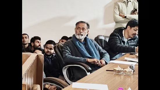 ਪੰਜਾਬ ਯੂਨੀਵਰਸਿਟੀ: ਯੋਗੇਂਦਰ ਯਾਦਵ ਦਾ ਕਹਿਣਾ ਹੈ ਕਿ ਯੂਜੀਸੀ ਦੇ ਸੋਧੇ ਨਿਯਮਾਂ ਵਿੱਚ ਕੁਝ ਨਵਾਂ ਨਹੀਂ ਹੈ