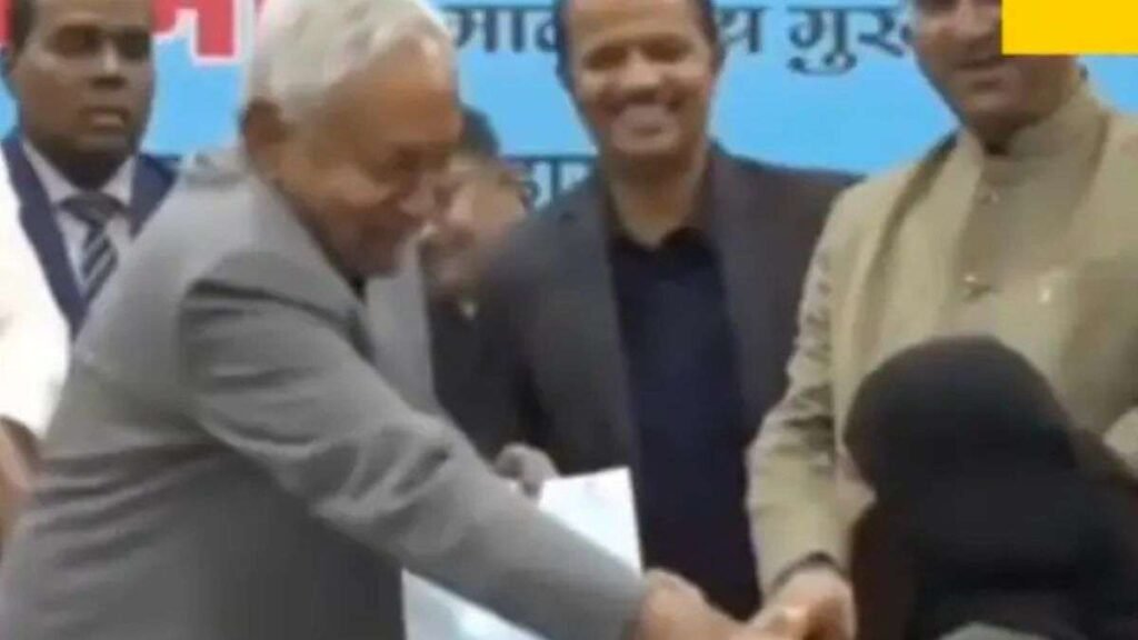 ਬਿਹਾਰ ਦੀ ਡਾਕਟਰ ਨੁਸਰਤ ਪਰਵੀਨ ਹਿਜਾਬ ਦੇ 23 ਦਿਨਾਂ ਬਾਅਦ ਸੇਵਾ ਵਿੱਚ ਸ਼ਾਮਲ ਹੋਈ