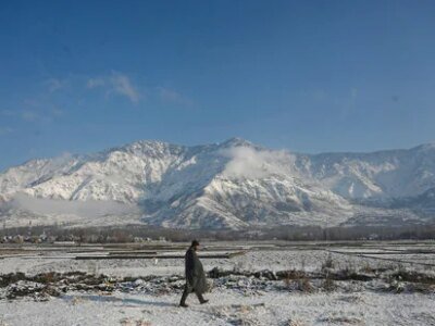 ਭਾਰੀ ਬਰਫਬਾਰੀ ਤੋਂ ਬਾਅਦ ਵਾਦੀ ਦੀ ਜ਼ਿੰਦਗੀ ਮੁੜ ਲੀਨ ਹੋ ਗਈ ਹੈ