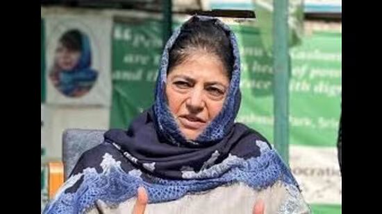 ਮਹਿਬੂਬਾ ਨੇ ਜੰਮੂ-ਕਸ਼ਮੀਰ ਪੁਲਿਸ ਦੁਆਰਾ ਮਸਜਿਦਾਂ, ਇਮਾਮਾਂ ਦੀ ਪ੍ਰੋਫਾਈਲਿੰਗ ਦੀ ਆਲੋਚਨਾ ਕੀਤੀ