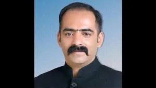 ‘ਮੰਦਭਾਗਾ’, ‘ਗੈਰ-ਸਥਾਨਕ’ ਅਫਸਰਾਂ ‘ਤੇ ਵਿਕਰਮਾਦਿੱਤਿਆ ਦੀ ਟਿੱਪਣੀ ‘ਤੇ ਹਿਮਾਚਲ ਦੇ ਪੰਚਾਇਤੀ ਰਾਜ ਮੰਤਰੀ