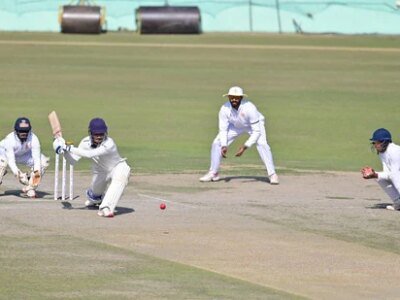 ਰਣਜੀ ਟਰਾਫੀ: ਮੇਜ਼ਬਾਨ ਪੰਜਾਬ ਸ਼ੁਰੂਆਤੀ ਝਟਕੇ ਤੋਂ ਬਾਅਦ ਮੁੜ ਸੁਰਜੀਤ ਹੋਇਆ