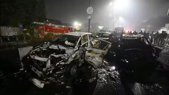 ਲਾਲ ਕਿਲਾ ਧਮਾਕਾ: ਦੋਸ਼ੀ ਨੇ ਪਾਕਿ ਹੈਂਡਲਰਾਂ ਨਾਲ ਗੱਲਬਾਤ ਕਰਨ ਲਈ ਵਰਤਿਆ ‘ਭੂਤ’ ਸਿਮ ਕਾਰਡ