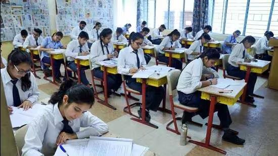 ਲੁਧਿਆਣਾ: ਰਾਏਕੋਟ ਦੇ ਬੀ.ਐਲ.ਓਜ਼ ਨੇ ਬੋਰਡ ਪ੍ਰੈਕਟੀਕਲ ਦੌਰਾਨ ਤੀਰਥ ਯਾਤਰਾ ਦੀਆਂ ਡਿਊਟੀਆਂ ਨਿਭਾਈਆਂ