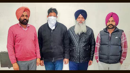ਲੁਧਿਆਣਾ: ਵਿਜੀਲੈਂਸ ਬਿਊਰੋ ਨੇ ਖੰਨਾ ਵਿੱਚ ਭ੍ਰਿਸ਼ਟਾਚਾਰ ਦੇ ਦੋਸ਼ ਵਿੱਚ ਪੁਲਿਸ ਨੂੰ ਕੀਤਾ ਗ੍ਰਿਫਤਾਰ