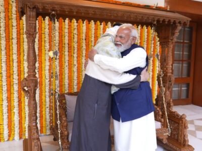 ਲੱਕੜ ਦਾ ਝੂਲਾ, ਪਸ਼ਮੀਨਾ ਸ਼ਾਲ: ਪ੍ਰਧਾਨ ਮੰਤਰੀ ਮੋਦੀ ਨੇ ਆਪਣੀ 2 ਘੰਟੇ ਦੀ ਭਾਰਤ ਯਾਤਰਾ ਦੌਰਾਨ ਯੂਏਈ ਦੇ ਰਾਸ਼ਟਰਪਤੀ ਨੂੰ ਕੀ ਤੋਹਫਾ ਦਿੱਤਾ