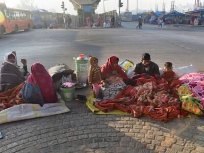 ਸ਼ੀਤ ਲਹਿਰ ਅਤੇ ਸੰਘਣੀ ਧੁੰਦ ਦੀ ਪਕੜ ਭਾਰਤ: ਜੈਪੁਰ, ਤ੍ਰਿਪੁਰਾ, ਲਖਨਊ ਅਤੇ ਮੇਰਠ ਵਿੱਚ ਸਕੂਲ ਬੰਦ