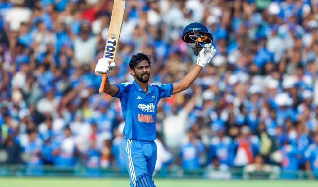 ਸੈਂਕੜਾ ਲਗਾਉਣ ਵਾਲੇ ਰੁਤੂਰਾਜ ਗਾਇਕਵਾੜ ਨੂੰ ਕੀਤਾ ਗਿਆ ਬਾਹਰ, ਸਾਬਕਾ ਕ੍ਰਿਕਟਰਾਂ ਨੇ BCCI ਦੀ ਚੋਣ ‘ਤੇ ਚੁੱਕੇ ਸਵਾਲ