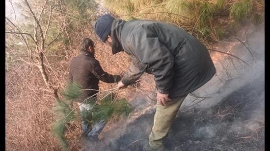 ਸ੍ਰੀਨਗਰ ਦੇ ਦਾਚੀਗਾਮ ਨੈਸ਼ਨਲ ਪਾਰਕ ਨੇੜੇ ਅੱਗ ਲੱਗ ਗਈ